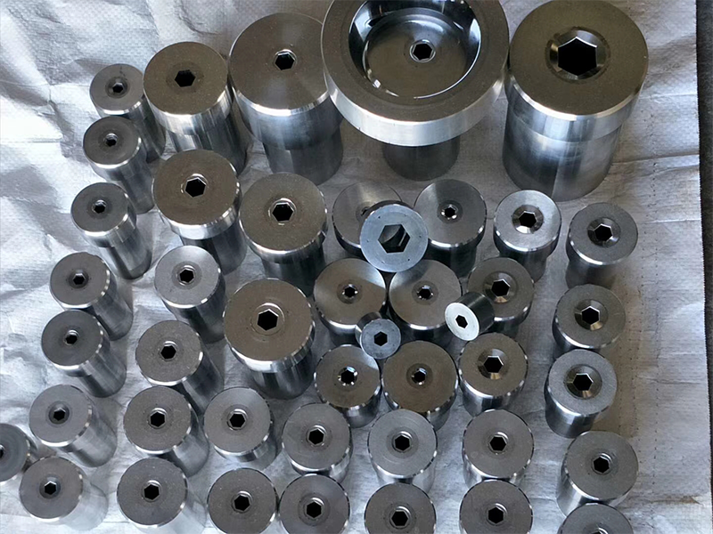 小孔聚晶異形模具的聚晶效果影響因素？